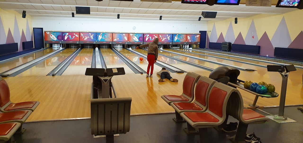 Bowl & Thai Food - Bowlingcenter for Alle i Nakskov